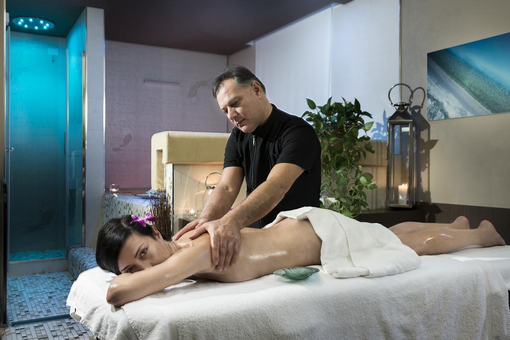 Unahotels Dei Platani 4*