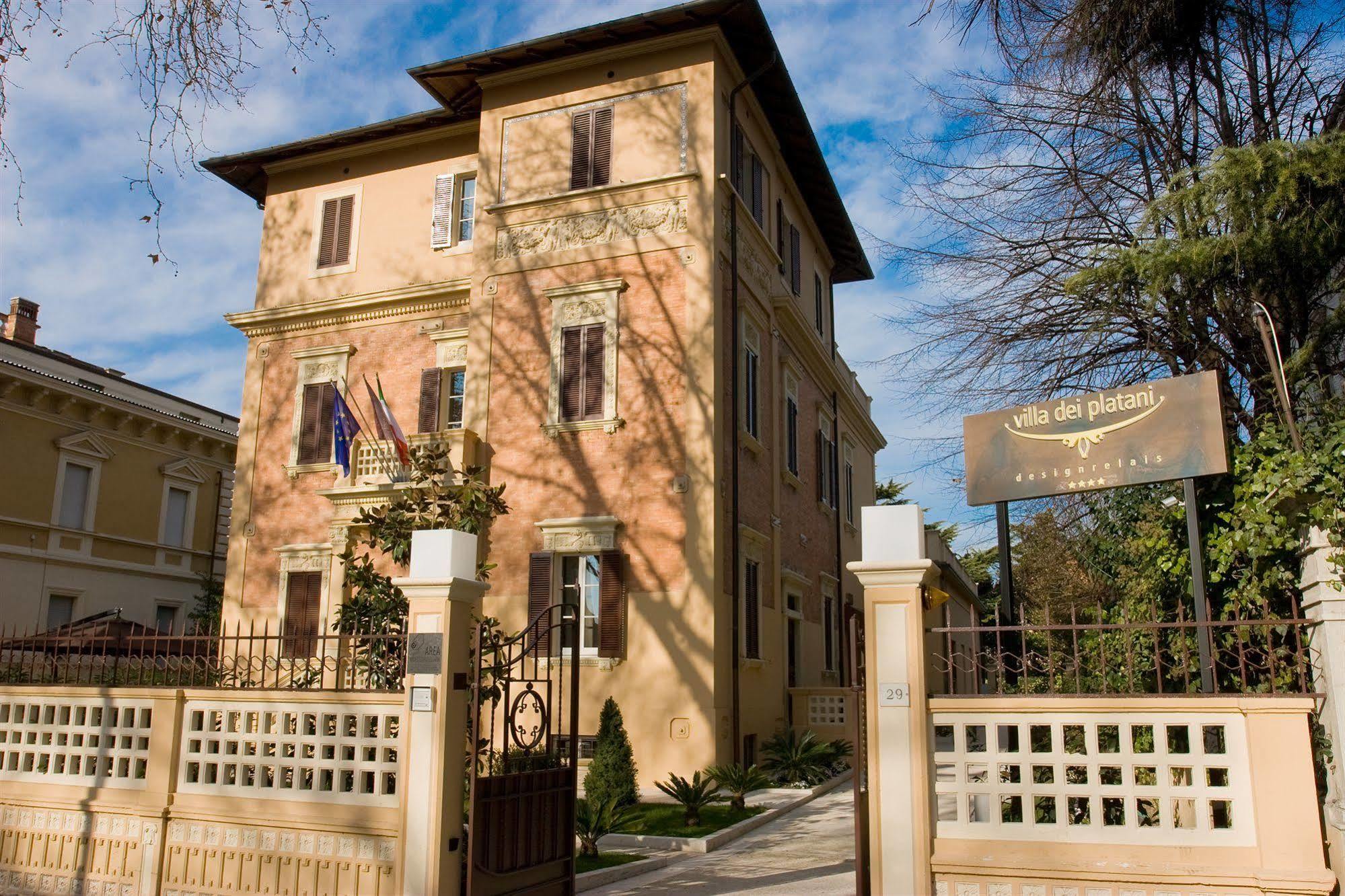 Unahotels Dei Platani 4*